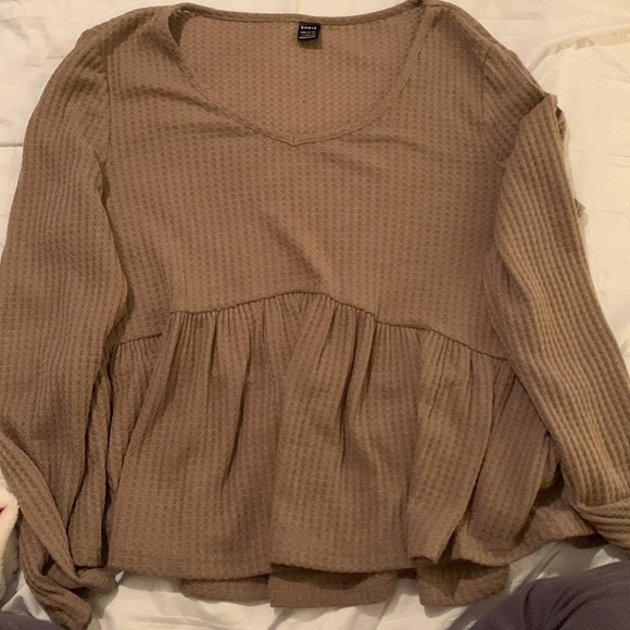 Long sleeve waffle cut shirt - Picture 3 of 3